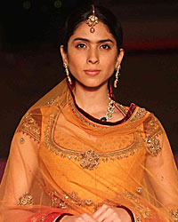 Tarun Tahiliani Show for Sahachari Foundation