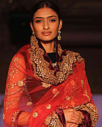 Tarun Tahiliani Show for Sahachari Foundation