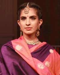 Threads of Banaras Fashion Show