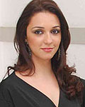 Nauheed Cyrusi