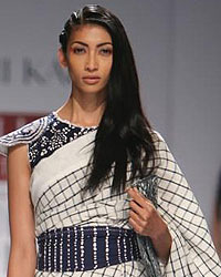 Urvashi Show at WIFW SS 2015