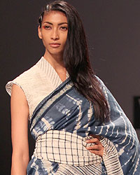 Urvashi Show at WIFW SS 2015