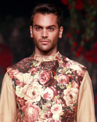 Varun Bahl show at Amazon India Couture Week 2015