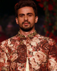 Varun Bahl show at Amazon India Couture Week 2015