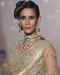 Vikram Phadnis Celebrates 25 Years in the Fashion Industry