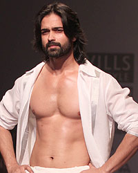 Wendell Rodricks Show at WIFW SS 2015