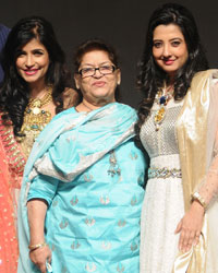 Jackky Bhagnani, Sandip Soparrkar, Shibani KAshyap, Saroj Khan and Amy Billimoria