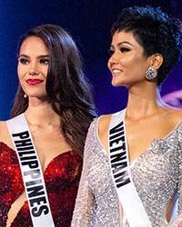 Five Finalists- Miss Universe Venezuela Sthefany Gutierrez, Miss Universe South Africa Tamaryn Green, Miss Universe Philippines Catriona Gray Miss Universe Vietnam H'Hen Nie and Miss Universe Puerto Rico Kiara Ortega