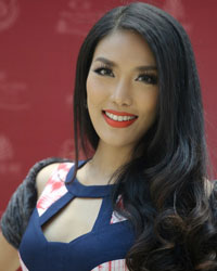 Miss Vietnam Tran Ngoc LAN KHUE