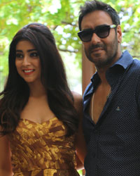 Shriya Saran and Ajay Devgn