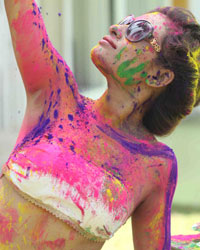 Kesariee Sizzling and Sensuous Dry Holi