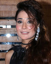 Sara Khan