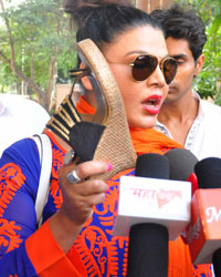 Rakhi Sawant at Rakhi Sawant Meets CM Prithviraj Chavan