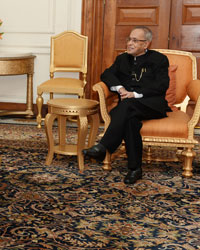 Shri VS Sampath, Shri HS Brahma, Pranab Mukherjee and Dr. Nasim Zaidi