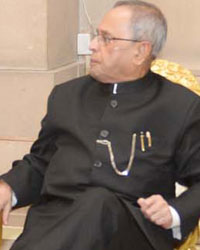 The President of India, Shri Pranab Mukherjee, meeting the Media Personnel at Rashtrapati Bhavan