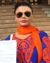 Rakhi Sawant Meets CM Prithviraj Chavan