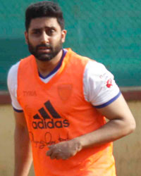 Abhishek Bachchan at Celebrity Football Match 2016