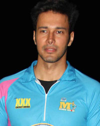 Rajneesh Duggal at Corporate Cricket Bash Season 2