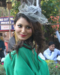 Urvashi Rautela at Mid Day Derby 2015