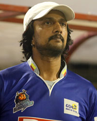 CCL4 Karnataka Bulldozers Vs Mumbai Heroes SF