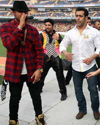 Yo Yo Honey Singh, Salman Khan and Huma Qureshi