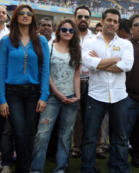 Daisy Shah, Sneha Ullal and Salman Khan