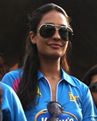 CCL5 Mumbai Heroes vs Chennai Rhinos