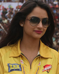 CCL5 Mumbai Heroes vs Chennai Rhinos