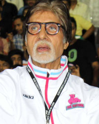 Amitabh Bachchan and  Aditya Thackeray