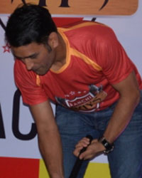 MS Dhoni buys Ranchi team of Hero Hockey India League alongwith Sahara India Pariwar