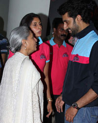 Jaya Bachchan, Shweta and Abhishek Bachchan