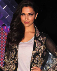 Deepika Padukone at Finding Fanny on the Sets of Indias Raw Star