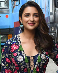 Parineeti Chopra at Golmaal Again Promotion on Drama Company