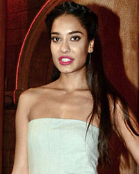 Lisa Haydon at Housefull 3 Team on Comedy Nights Bachao