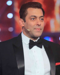 Salman Khan at Roy Promotion at Bigg Boss 8