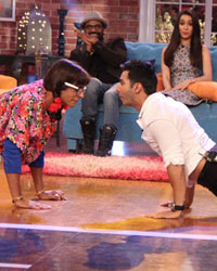 Sunil Grover and Varun Dhawan