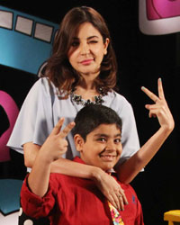 Anushka Sharma and host Sadhil Kapoor