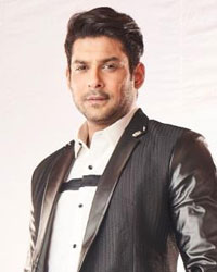 Special guest Sidharth Shukla, winner of Bigg Boss Season 13.