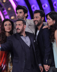 Tabu, Aditya Roy Kapoor, Salman Khan, Abhishek Kapoor and Katrina Kaif