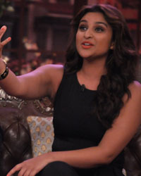 Aditya Roy Kapoor and Parineeti Chopra on the sets of Comedy Nights With Kapil to promote 'Daawat-e-Ishq'