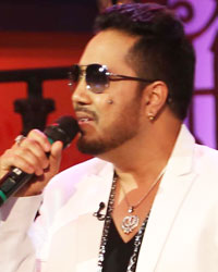 Chandan Prabhakar and Mika Singh