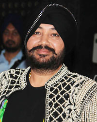 Mika Singh and Daler Mehndi