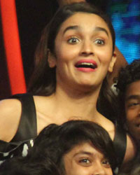 Dear Zindagi Film Promotion on Super Dancer