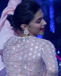 Deepika Padukone and Arjun Kapoor on Jhalak Dikhhla Jaa