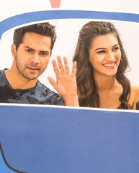 Varun Dhawan, Kriti Sanon and Shah Rukh Khan