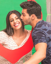 Varun Dhawan with Yaar Mera Superstar host Garima Kumar