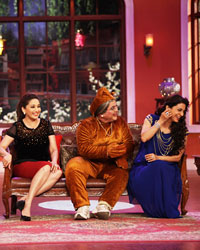 Madhuri Dixt and Juhi Chawla promote 'Gulaab Gang' on the sets of Comedy Nights with Kapil