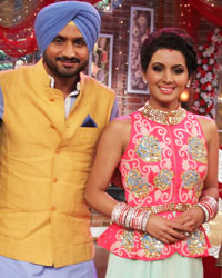 Kapil Sharma, Harbhajan Singh, Geeta Basra and Ali Asgar