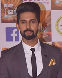 Ravi Dubey