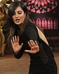 Kapoor and Sons Promotion on Comedy Nights Bachao